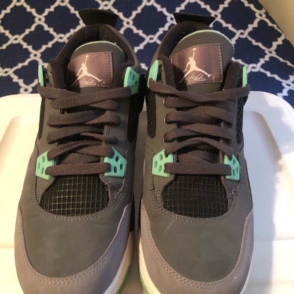 Nike Air Jordan 4 Retro Grey and Mint - Picture 2 of 4